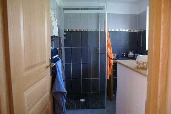 Location de vacances pour 5 personnes, avec terrasse et jardin à Plœuc-sur-Lié - 4