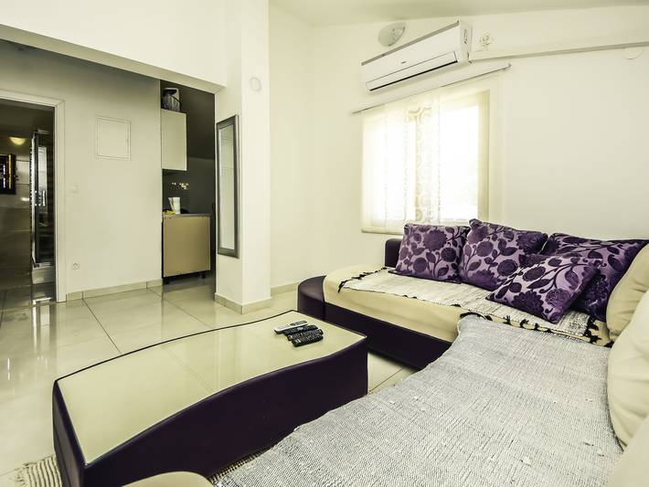 Ferienwohnung für 6 Personen, mit Terrasse in Starigrad - 4