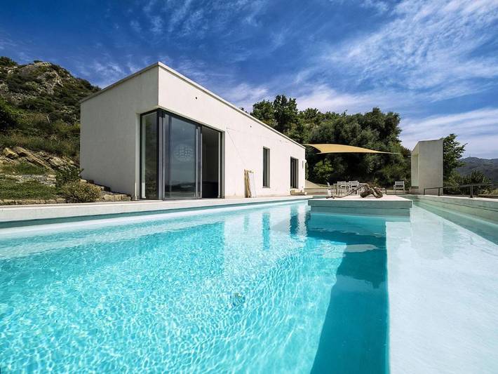 Location de vacances pour 8 personnes, avec terrasse et vue ainsi que piscine et jardin, animaux acceptés à Graniti - 3