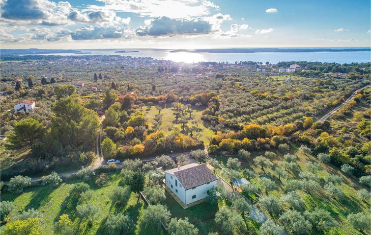 Ferienhaus für 6 Personen, mit Whirlpool und Terrasse in Fazana