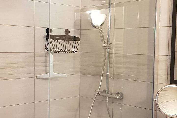 Gîte pour 4 personnes, avec terrasse ainsi que piscine et jardin à Guéthary - 4