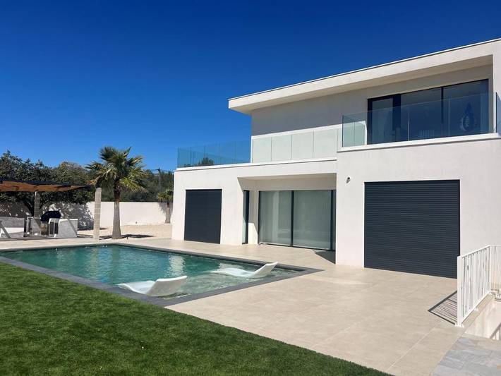 Chalet para 4 personas, con piscina además de jardín y vistas - 1