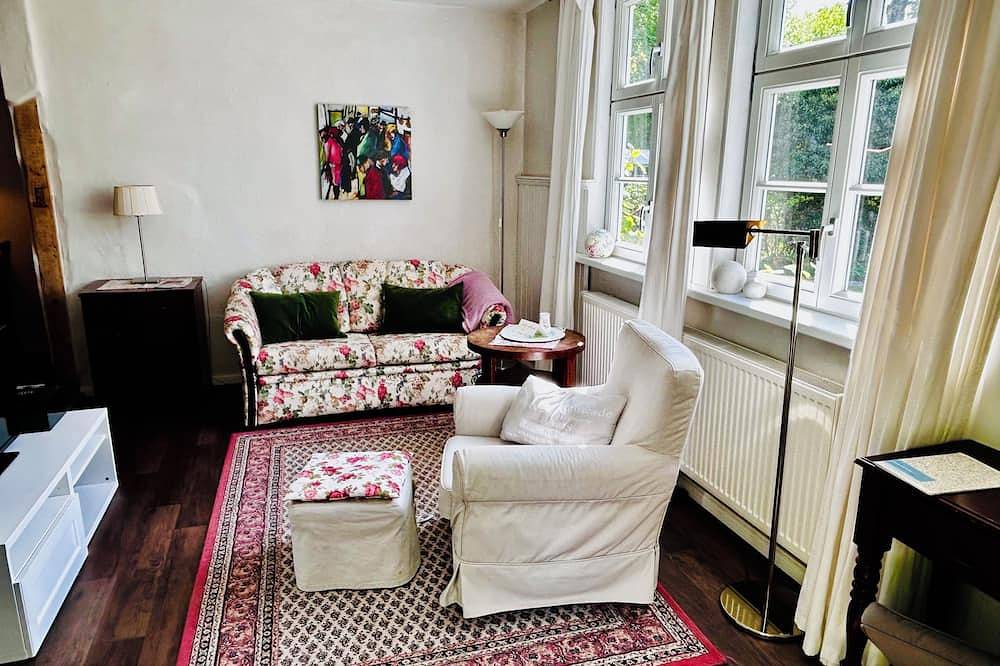Ganze Wohnung, Logis Lola im Landhaus Labes in Stechlinsee, Stechlin