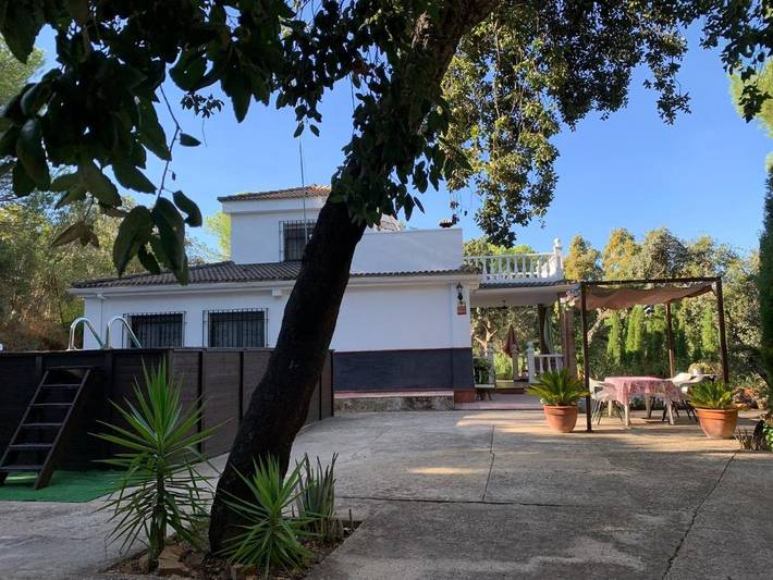 Casa rural para 6 personas, con Balcón y Terraza además de Jardín y Piscina en Córdoba