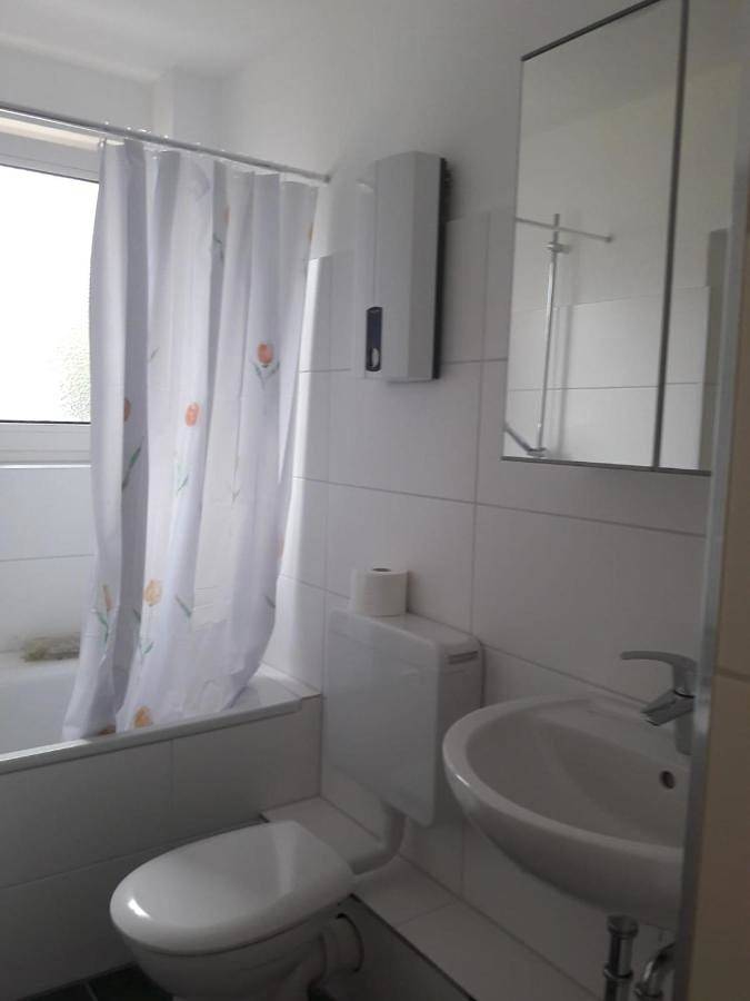 Ferienwohnung für 4 Personen, mit Ausblick in Velbert - 2