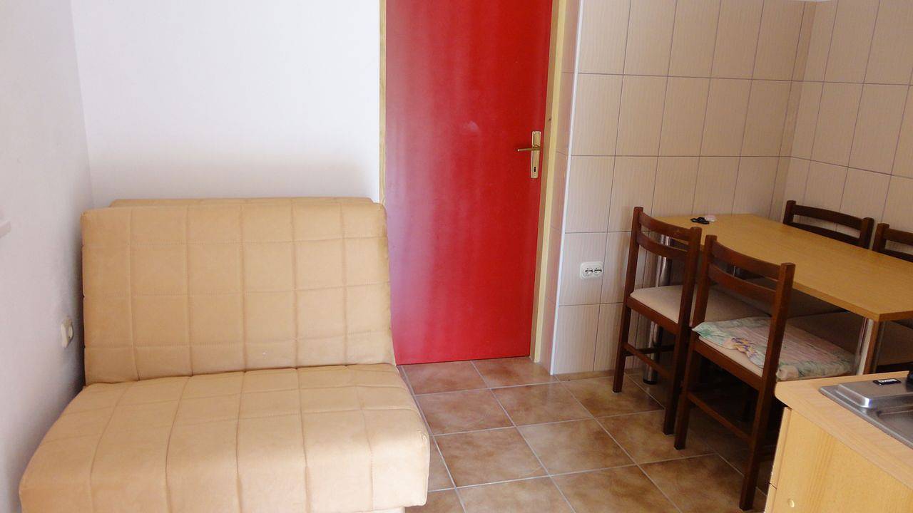 Ganzes Studio, Studio für 3 Personen (18 m²) in Rtina in Rtina, Zadar