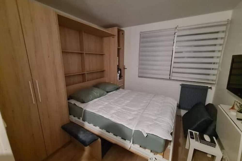 Entire apartment, Studio Cosy Très Proche de Paris, 3 min de la Gare in Colombes, Hauts-de-Seine