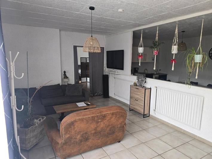 Location de vacances pour 8 personnes, avec jardin ainsi que piscine et vue, animaux acceptés à Gavarret-sur-Aulouste