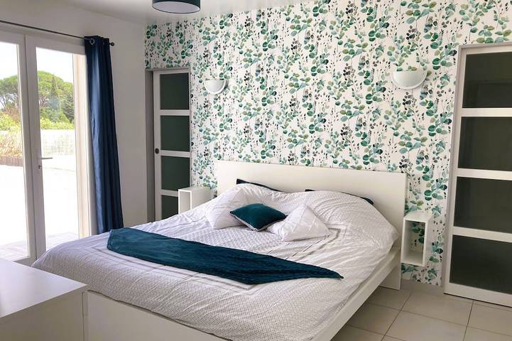 Location de vacances pour 6 personnes, avec terrasse et jardin à Escales - 2