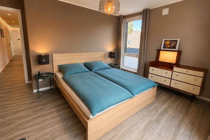 Ganze Wohnung, Exklusive 130m² Maisonette-Penthouse-Wohnung mit großer Dachterrasse in Oldenburg, Niedersachsen