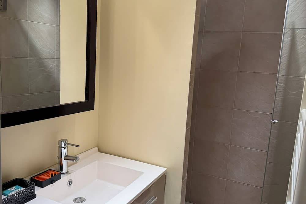 Apartamento entero, Cocon Contemporain et Confortable Proche de Paris in Alfortville, Valle del Marne