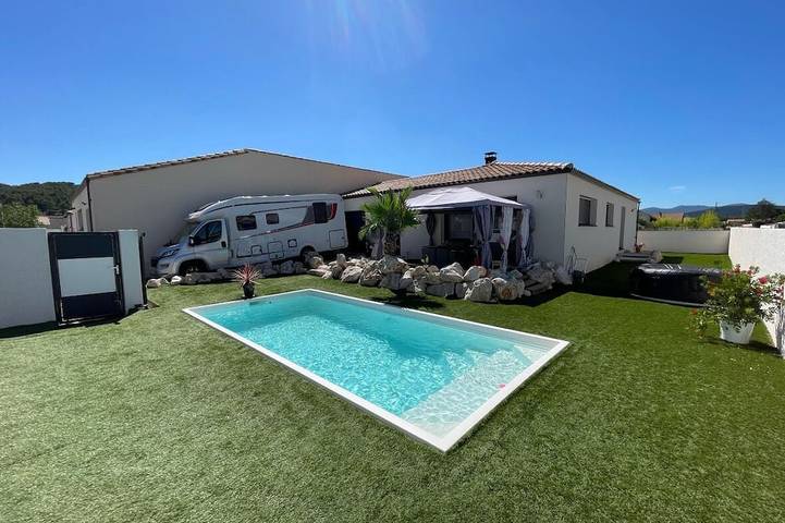 Villa for 10 people, with garden, with pets - 1