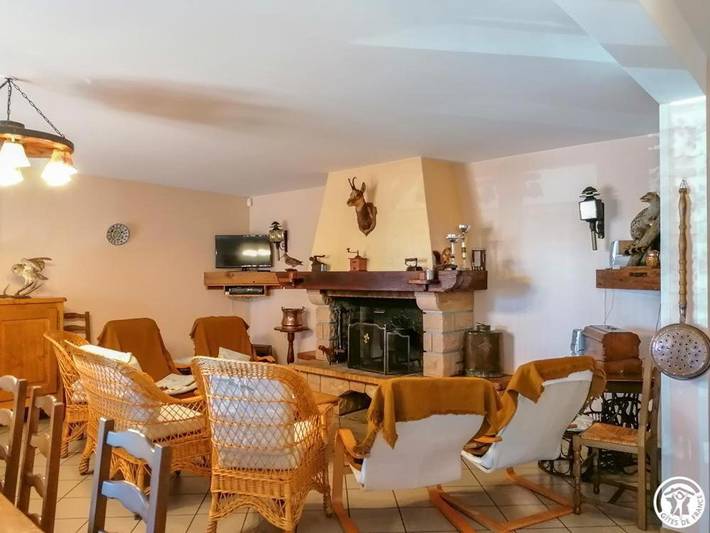 Location de vacances pour 9 personnes, avec Terrasse ainsi que Jardin et Piscine dans Ciadoux - 4