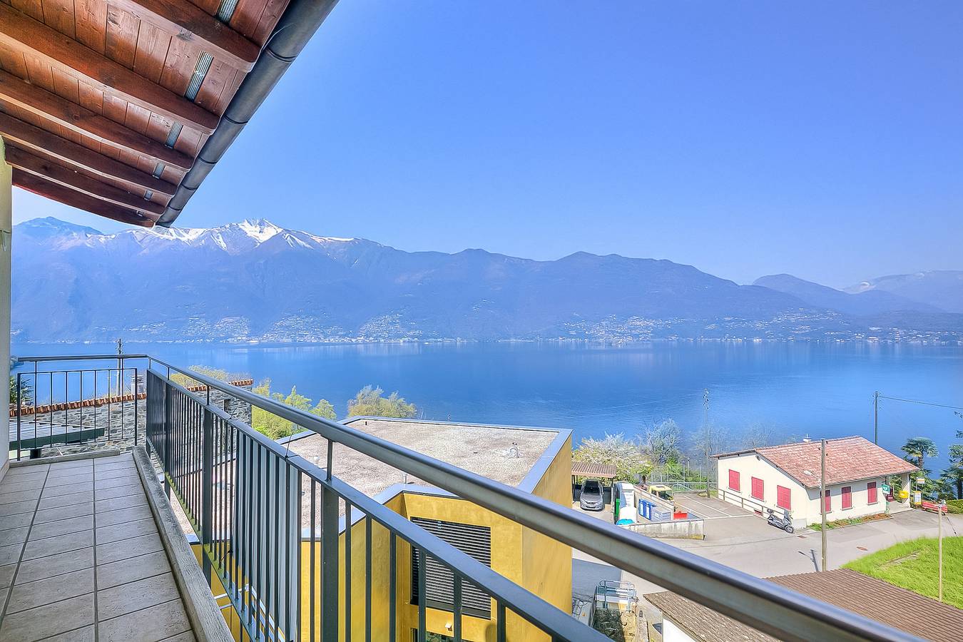 Casa Zaira 1 - Caviano Gambarogno in Gambarogno, Lago Maggiore (Schweiz)