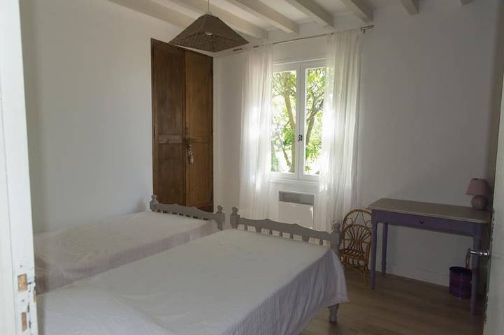 Location de vacances pour 8 personnes, avec jardin à La Roque-sur-Pernes - 4