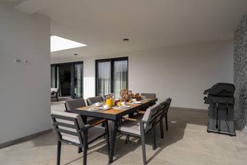 Villa voor 8 Personen in Novigrad, Regio Umag, Afbeelding 2