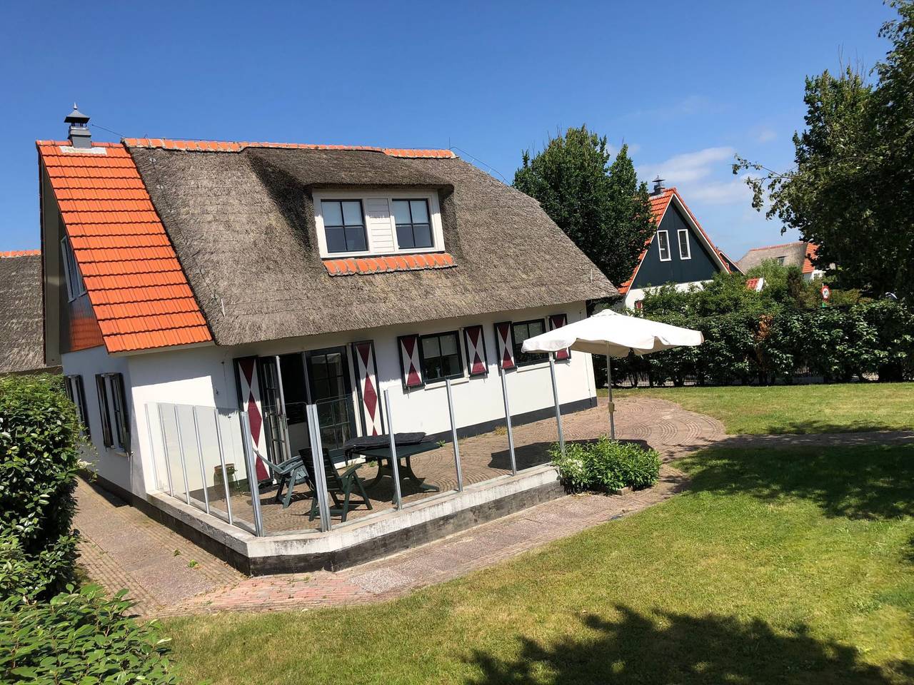 "Buiten 5" mit Terrasse und privatem Garten in Callantsoog, Noord-Holland - Nordseeküste