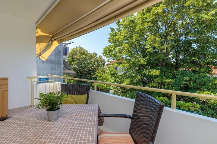 BnB für 3 Personen, mit Balkon in Poreč