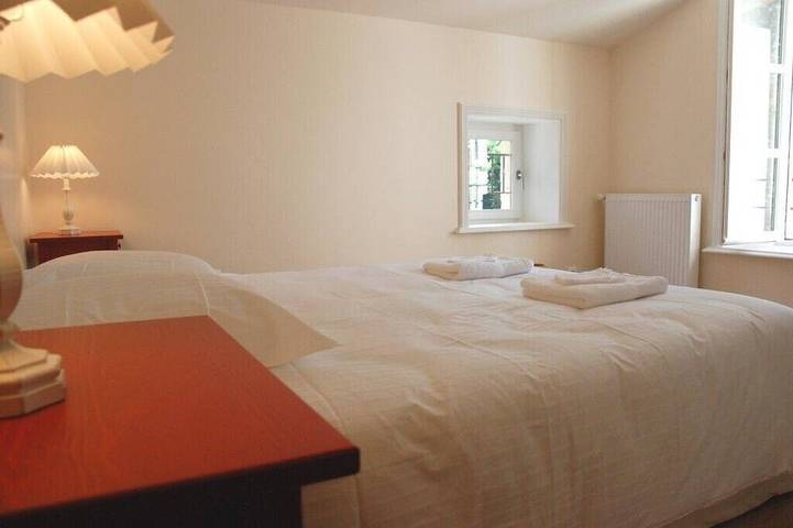 Location de vacances pour 6 personnes, avec jacuzzi ainsi que jardin et piscine à Divajeu - 2