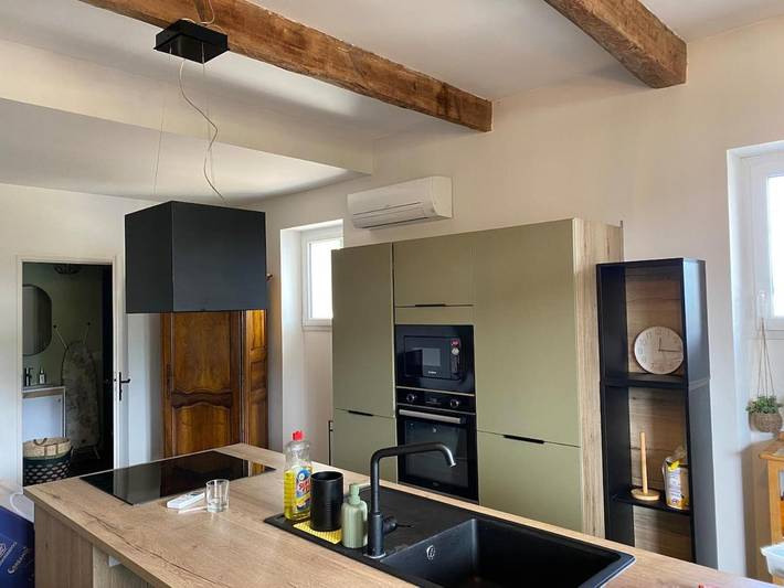 Location de vacances pour 6 personnes, avec jardin ainsi que piscine et terrasse à Saint-Andiol - 3