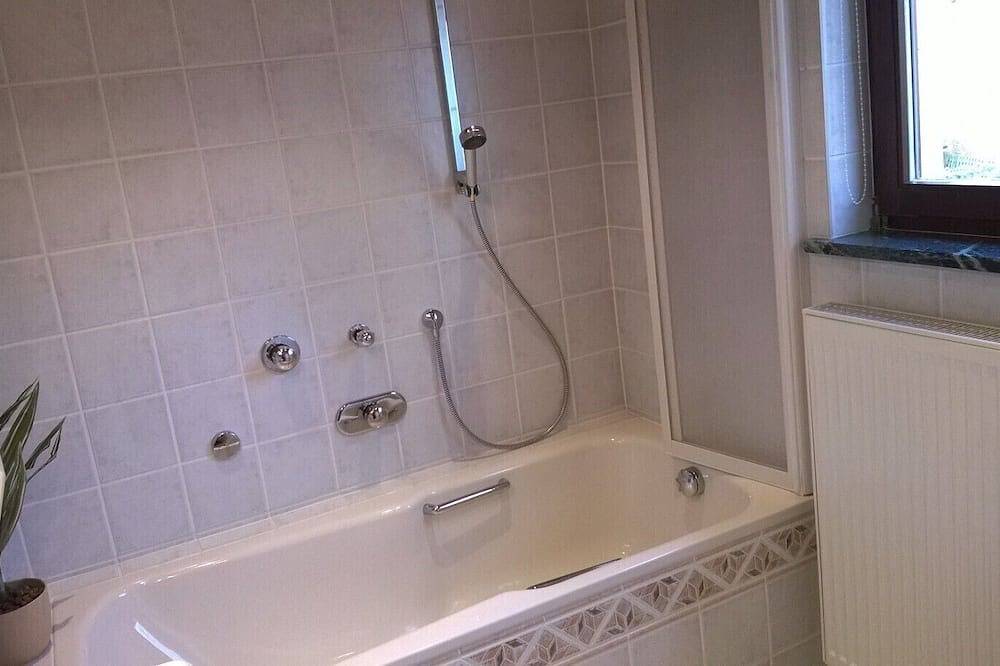 Ganze Wohnung, Zentral im Selbitztal gelegene 50 qm große Ferienwohnung in Selbitz, Landkreis Hof