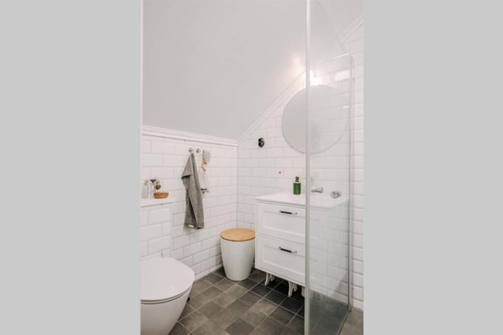Ganze Wohnung, One-Bedroom Apartment in Hjo, Vättern