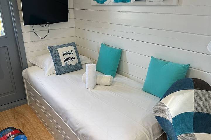Gîte pour 2 personnes, avec terrasse ainsi que jacuzzi et jardin à Arles - 3