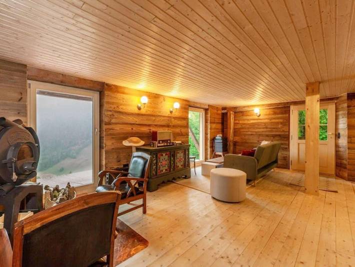 Ferienwohnung für 14 Personen, mit Balkon und Garten sowie Sauna in Waadt