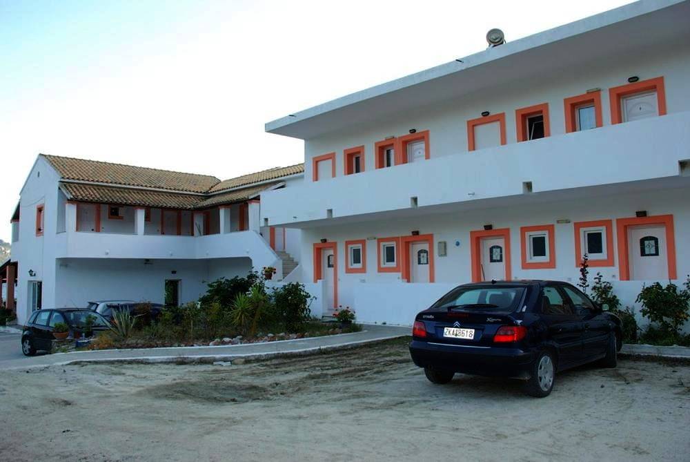 Twin Room in Agios Georgios, Corfú