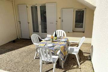Gîte pour 2 personnes, avec terrasse dans Plage Pentrez