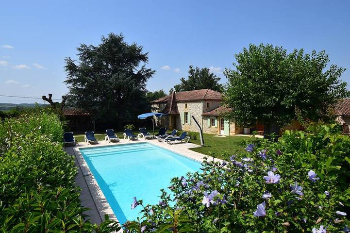Agriturismo pour 13 personnes, avec jardin et piscine