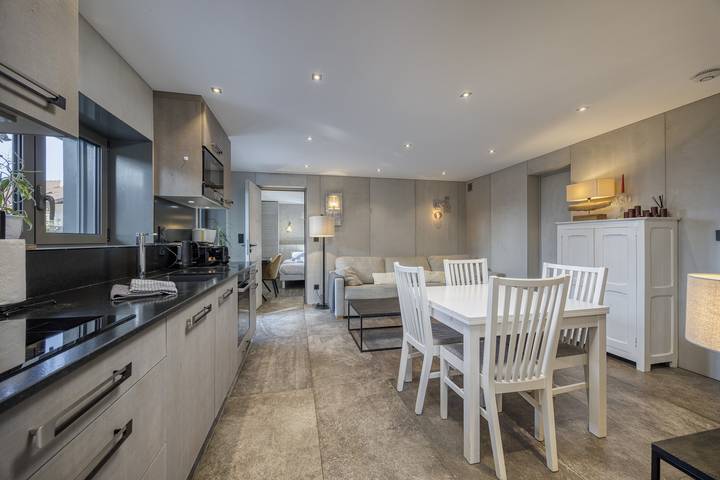 Gîte pour 4 personnes, avec jardin et terrasse à Menthon-Saint-Bernard - 2