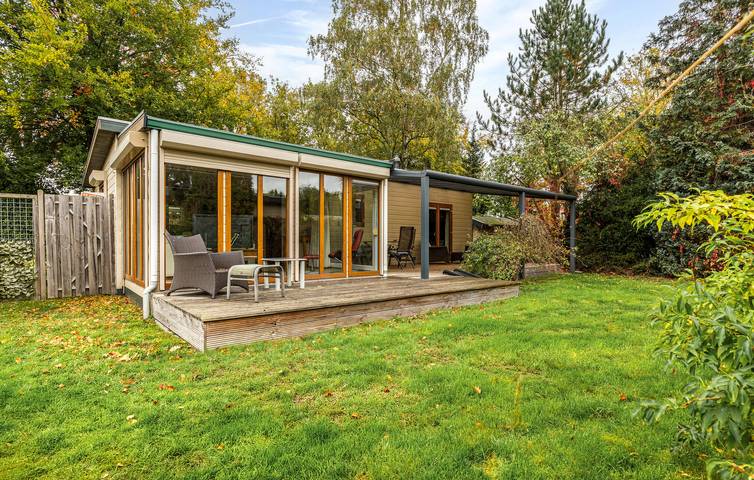 Location de vacances pour 3 personnes, avec terrasse et vue dans Erm