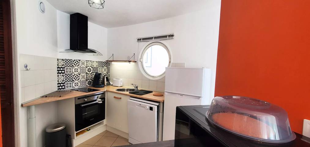 Gîte pour 5 personnes, avec balcon dans Plage du Port Fréjus - 4