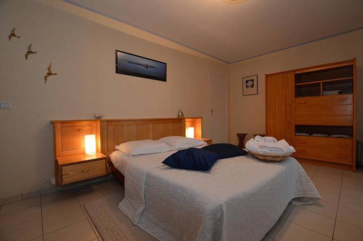 Chambre d’hôte pour 3 personnes, avec jardin à Saint-Coulomb - 3