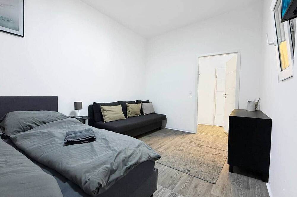 Ganze Wohnung, Industrie-Gruppenloft · 12 Personen · Spa, Spielbereich in Nürtingen, Landkreis Esslingen