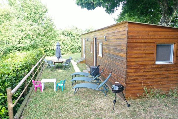 Gîte pour 5 personnes, avec terrasse et vue à Chailley