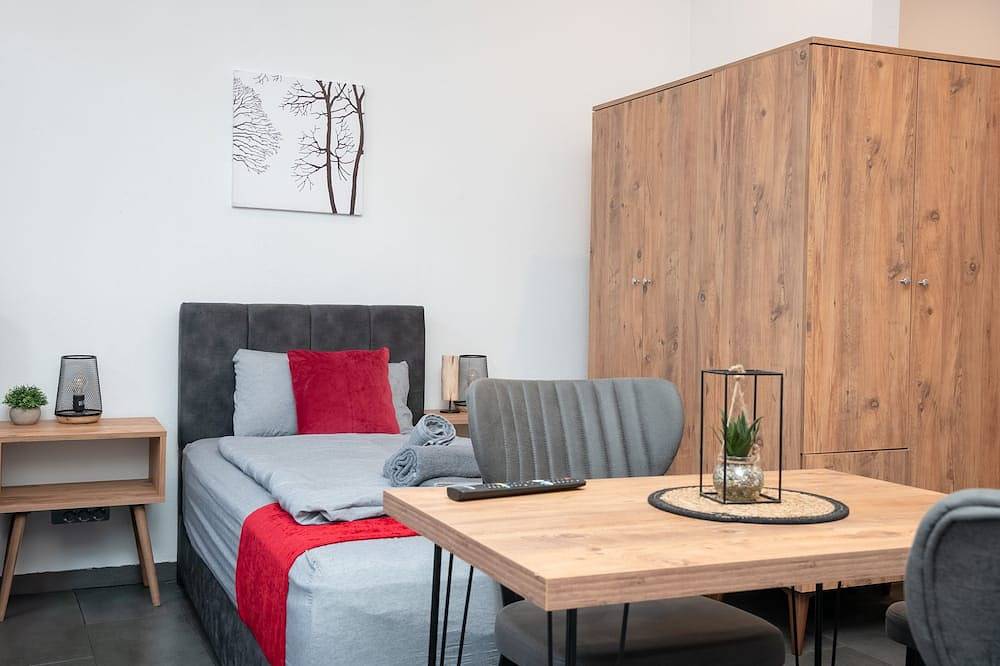Ganze Wohnung, Serviceroom24 - Apartment 2 in Recklinghausen Hoch Wlan - Tv - 24-7 Check-in in Recklinghausen, Kreis Recklinghausen