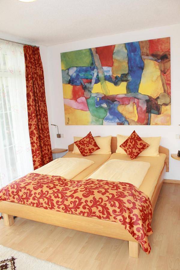 Ferienwohnung für 2 Personen, mit Ausblick und Garten in Bad Saulgau - 2