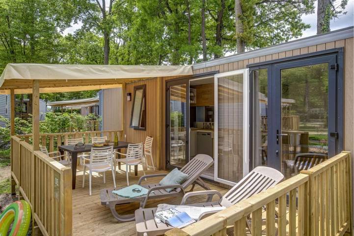 Camping pour 6 personnes, avec terrasse ainsi que jardin et piscine, adapté aux familles dans le Loir-et-Cher - 2