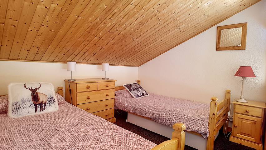 Appartement entier, Enchaple D26 - 6 Pers - Saint Jean D'Aulps Station - Acces Piscine - Proche Morzine in Saint-Jean-d'Aulps, Les Portes du Soleil