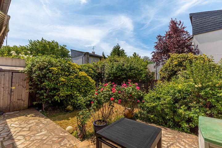 Location de vacances pour 6 personnes, avec jardin dans les Hauts-de-Seine - 2