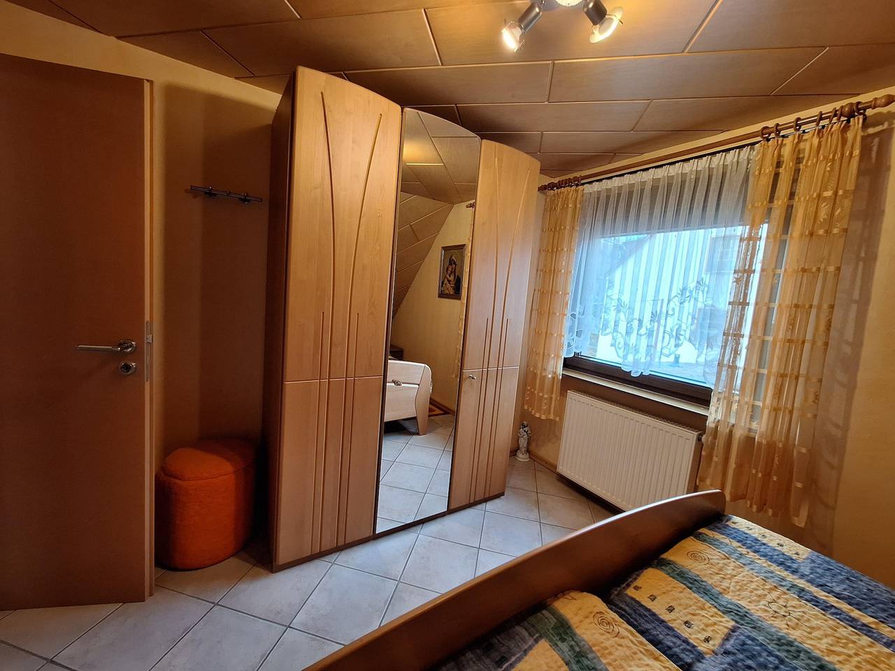 Geheel vakantieappartement, Appartement, bad, Wc, 1 slaapkamer in Rhens, Osteifel