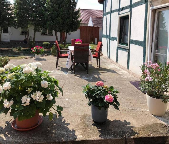 Ferienwohnung für 5 Personen, mit Terrasse und Garten sowie Ausblick in Stendal - 3