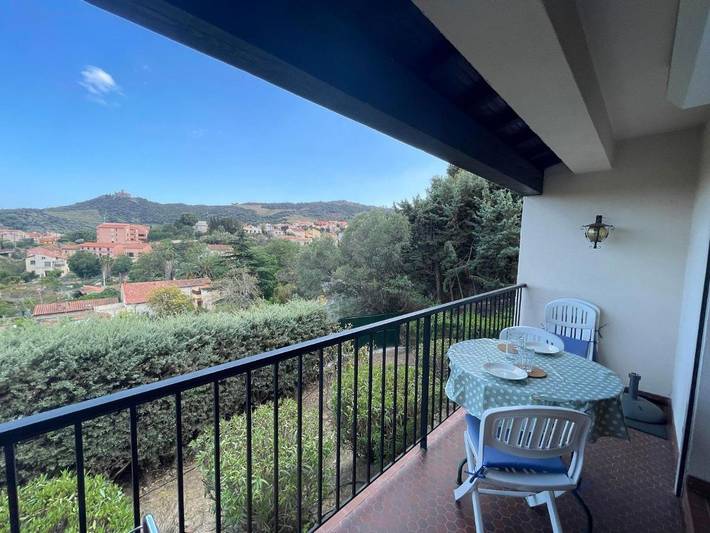 Gîte pour 5 personnes, avec piscine ainsi que vue et balcon dans Gare De Collioure
