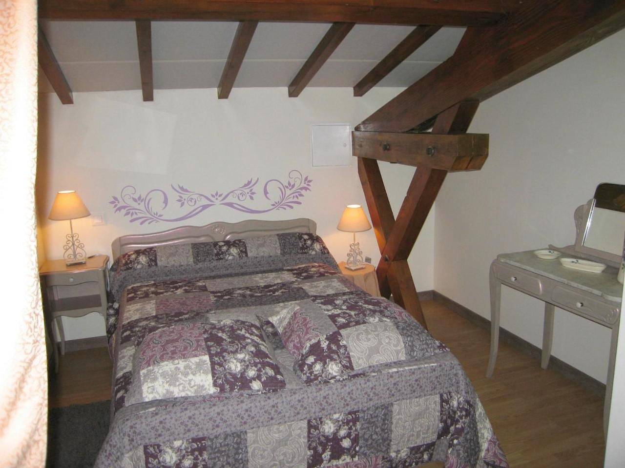 Appartement entier, Loft in Aubeterre-sur-Dronne, Charente