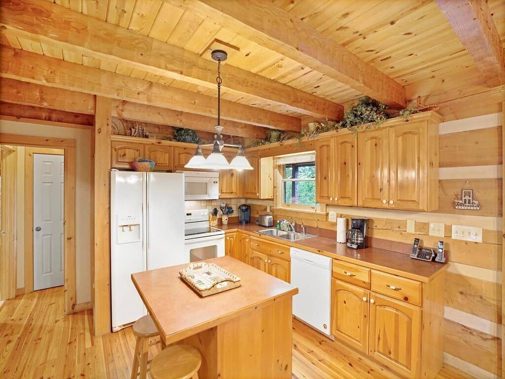 La Casita / Blockhaus / Großartige Aussicht, in der Nähe von Attraktionen des Hochlandes - 10% Last-Minute-Rabatt - Rabatt im Online-Angebot enthalten in Blue Ridge Parkway, Seven Devils