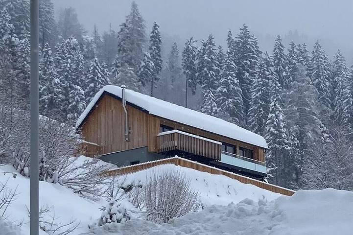 Ferienhaus für 8 Personen, mit Garten und Sauna sowie Balkon