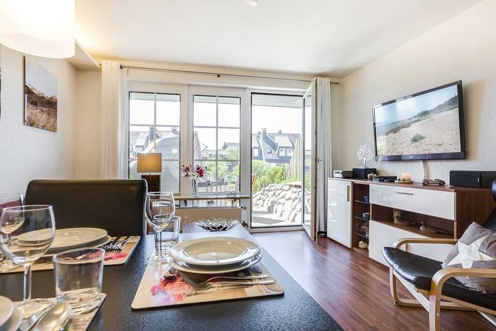 Ganze Wohnung, Mitten im beliebten Inselort Wenningstedt befindet sich dieses Appartement in Wenningstedt, Sylt