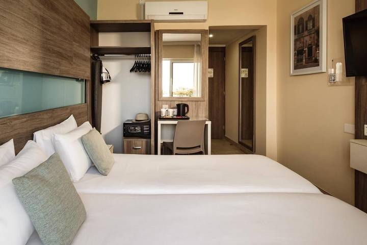 Hôtel pour 3 personnes, avec sauna ainsi que piscine et terrasse dans Gzira - 4